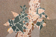 Terassengestaltung, Bruchmosaik mit Marmorsteinen, Natursteinteppich,         35m²- 2008